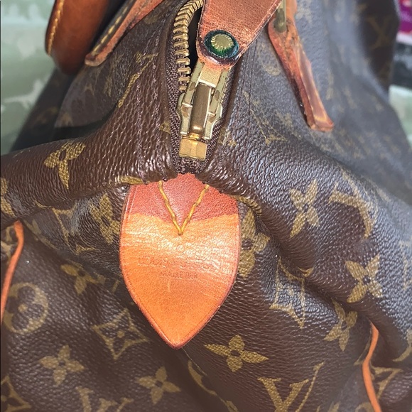 Louis Vuitton Tote Bag - Picture 2 of 6